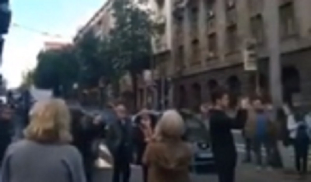 Boško sa pristalicama blokirao centar grada, a onda su besni građani pokazali gde im je mesto!