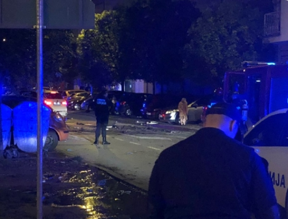 Policijske snage odmah opkolile mesto. 1.000 ljudi sklonjeno sa mesta udara