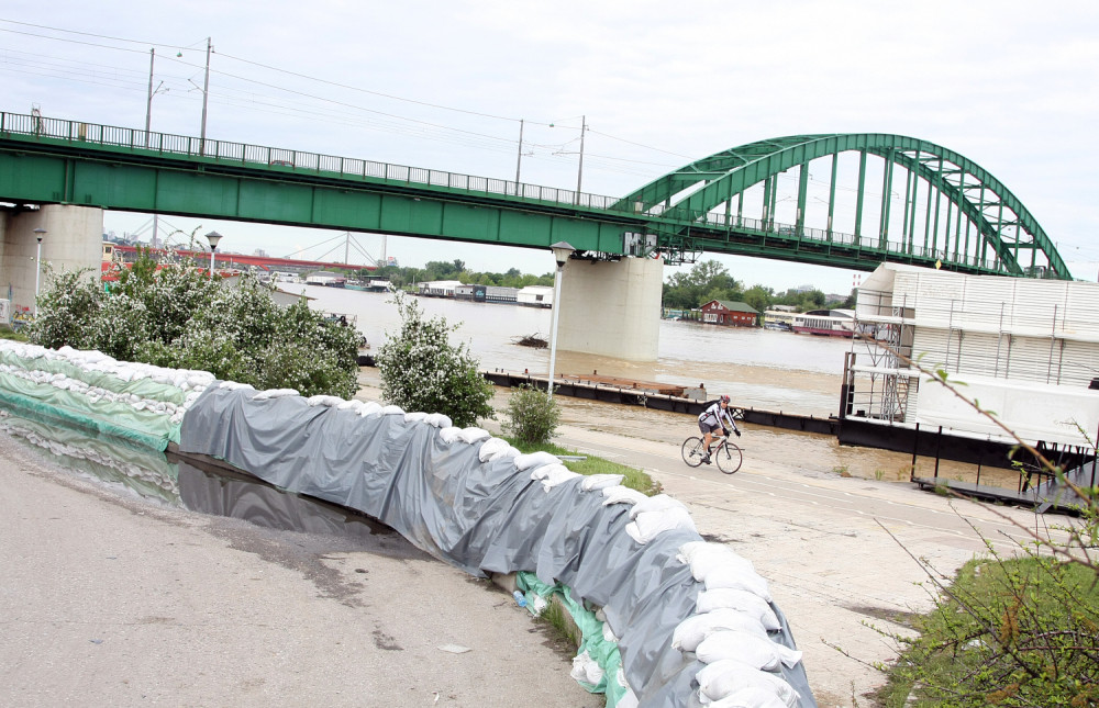 Sava će u sredu biti preko četiri metra, podaci RHMZ-a ukazuju na najgore!