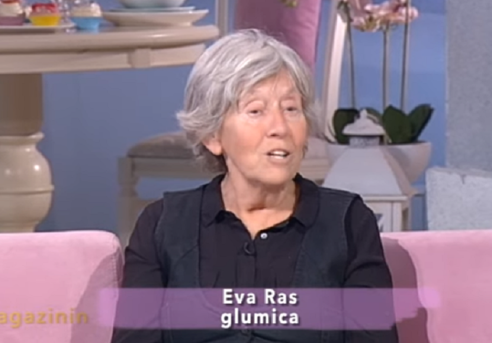 Eva Ras objavila sliku svoje MRTVE ĆERKE uz srceparajuću poruku! Imala je samo 24 godine, a o njenoj smrti se mnogo polemisalo!