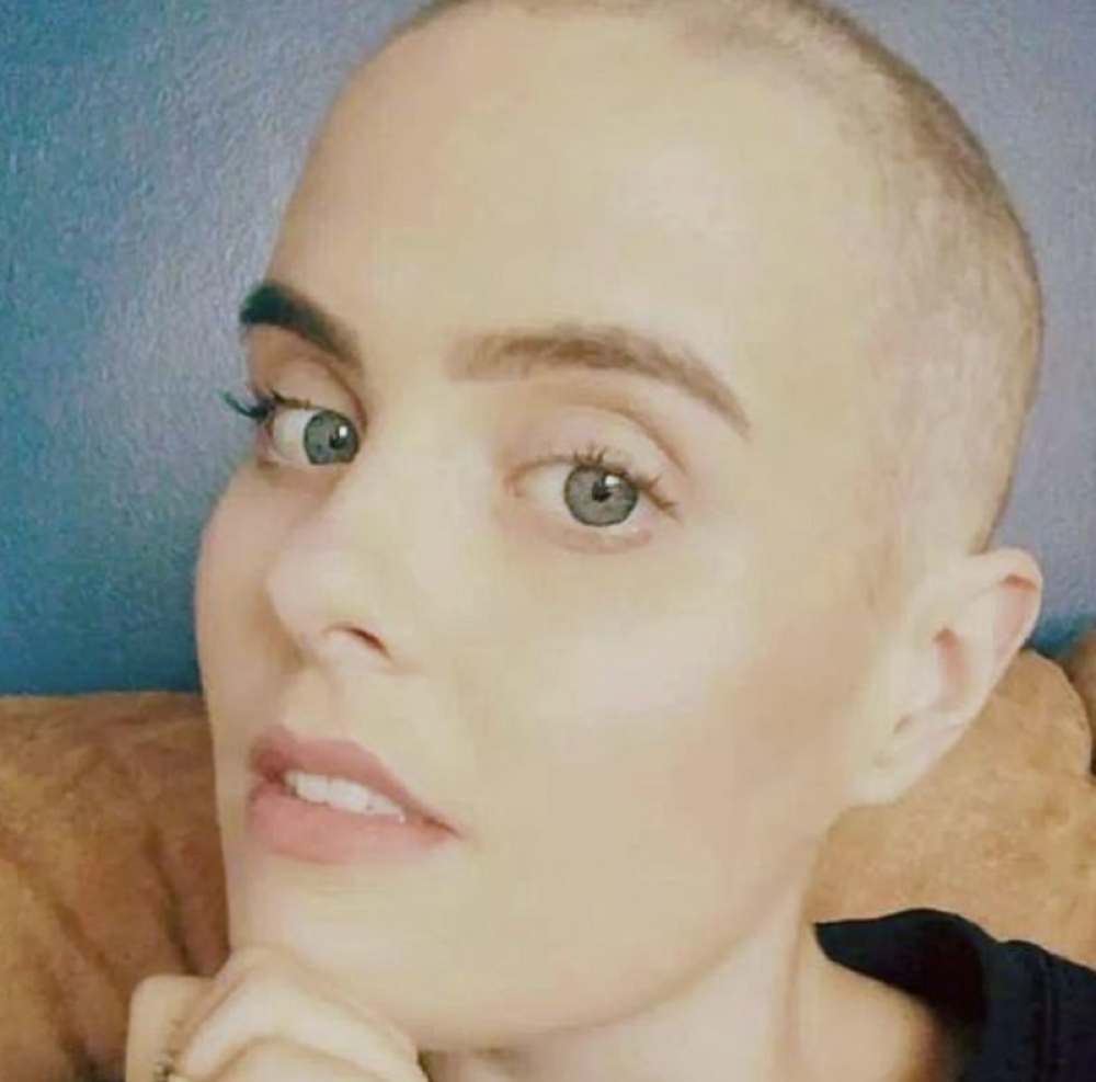 Majka joj je umrla od raka, uskoro se udala i otišla na medeni mesec, a kada se vratila zvali su je IZ BOLNICE!