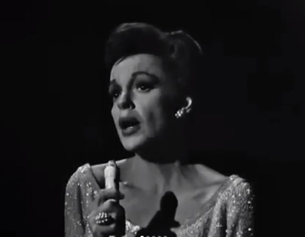 Popularnu glumicu SE*SUALNO ZLOSTAVLJALI sa samo 16 godina! Mučili je, izgladnjivali i terali da puši 80 cigareta dnevno!