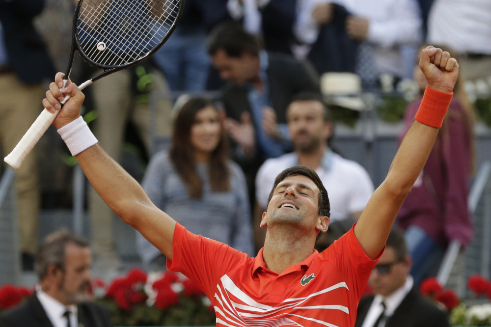 Poslao poruku rivalima pred Rim, Đoković dominatno do treće titule u Madridu! (FOTO + VIDEO)
