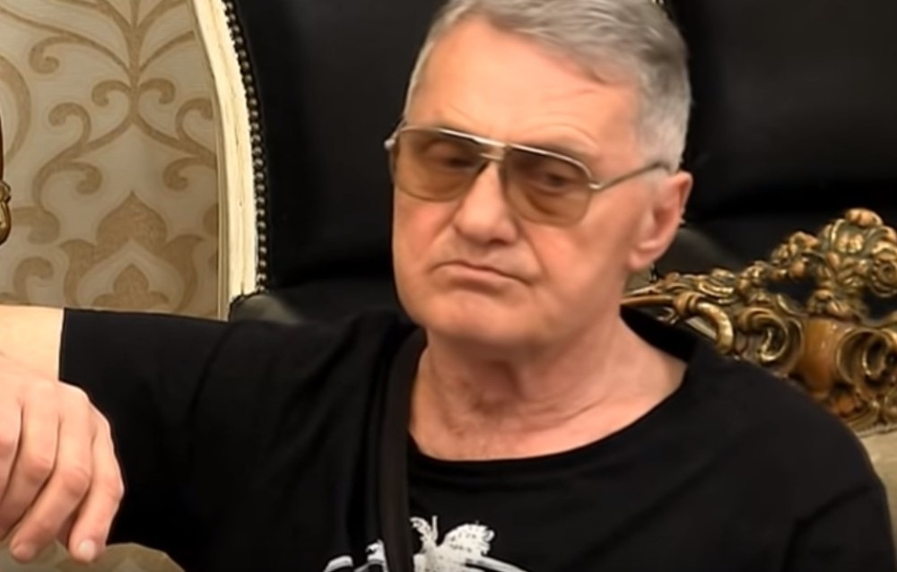 Milojko direktno NOMINOVAN! Usled emisije izbio skandal, ona se dodirivala po GRUDIMA!