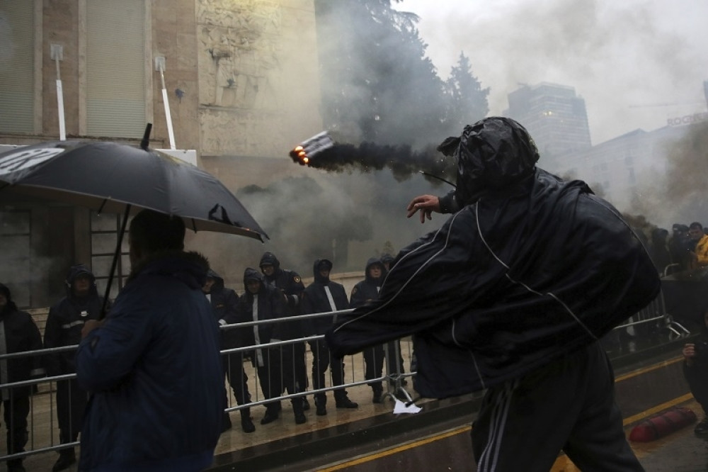Stiglo upozorenje američke ambasade u Albaniji: "Ne znamo kako će se protest razvijati!"