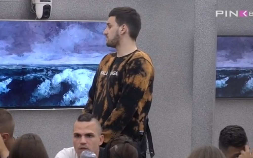 Zola raskrinkao Miljanu nakon raskida! Tukla ga je, na silu morao da bude s njom!