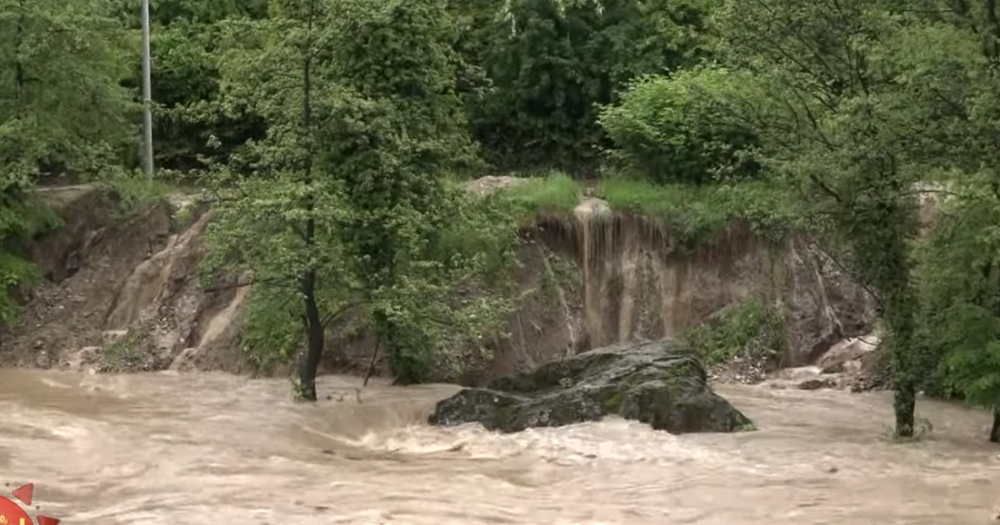 Zbog poplave evakuisano preko milion ljudi, ima i preminulih ( FOTO I VIDEO)