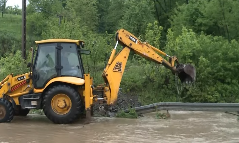 Kod Ramića proradilo klizište