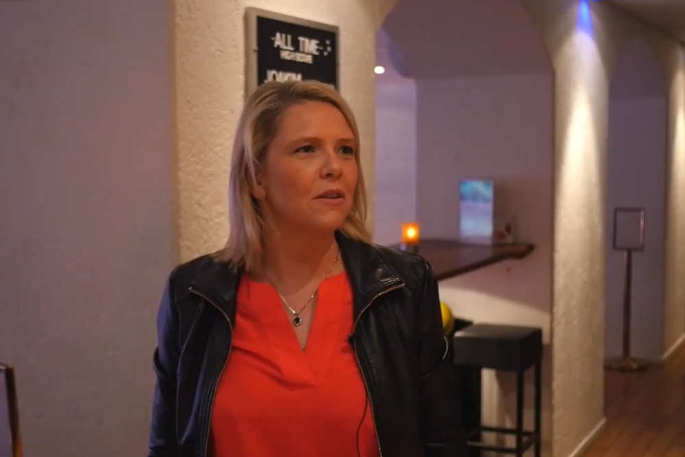 Ljudi opustite se, pijte, pušite, jedite šta želite, ne želim da budem " moralna policajka"