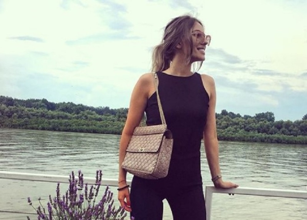 Jedna od najlepših žena Srbije UDAJE za košarkaša! Venčanica optočena kristalima, 400 zvanica, SPEKTAKL o kom svi bruje!