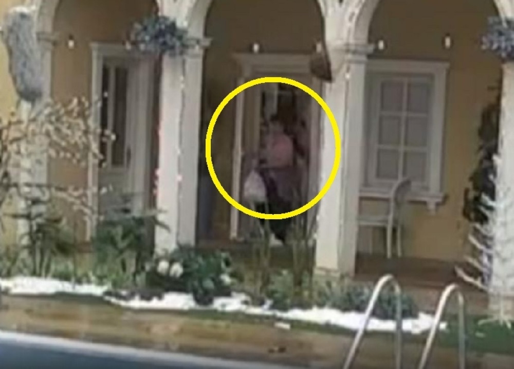 Ova zadrugarka će biti nova dadilja malom Željku! A tek da čujete koliki novac će dobiti za to! (FOTO)