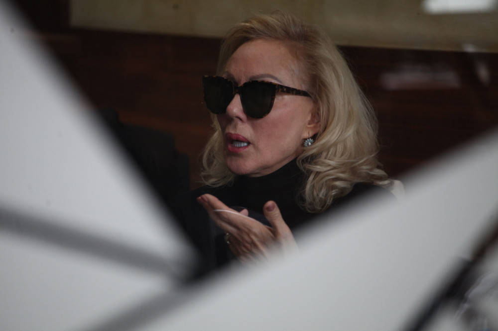 Lepa Brena završila na operaciji (VIDEO)