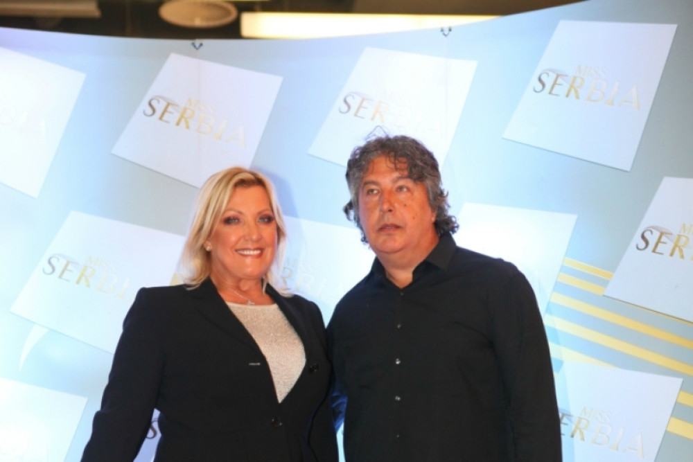 Dečko Snežane Đurišić opisao kako se pevačica kre*e! Voli grubo, ali i...