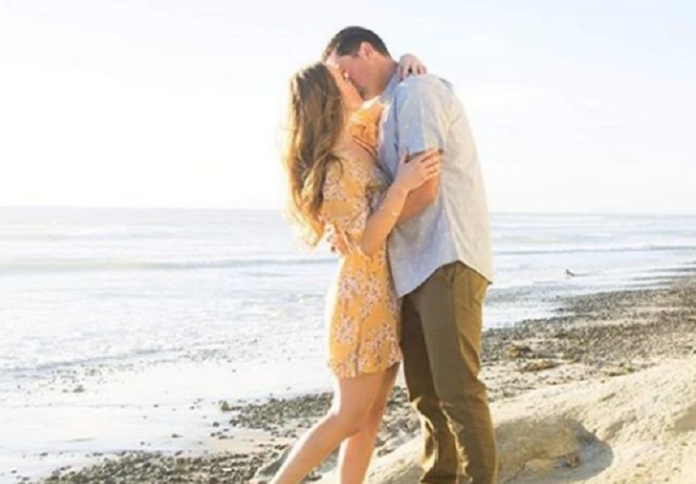 Mladenci otišli da se slikaju za pozivnice, a zbog jezivog detalja na fotografiji umalo je propala svadba! (FOTO)