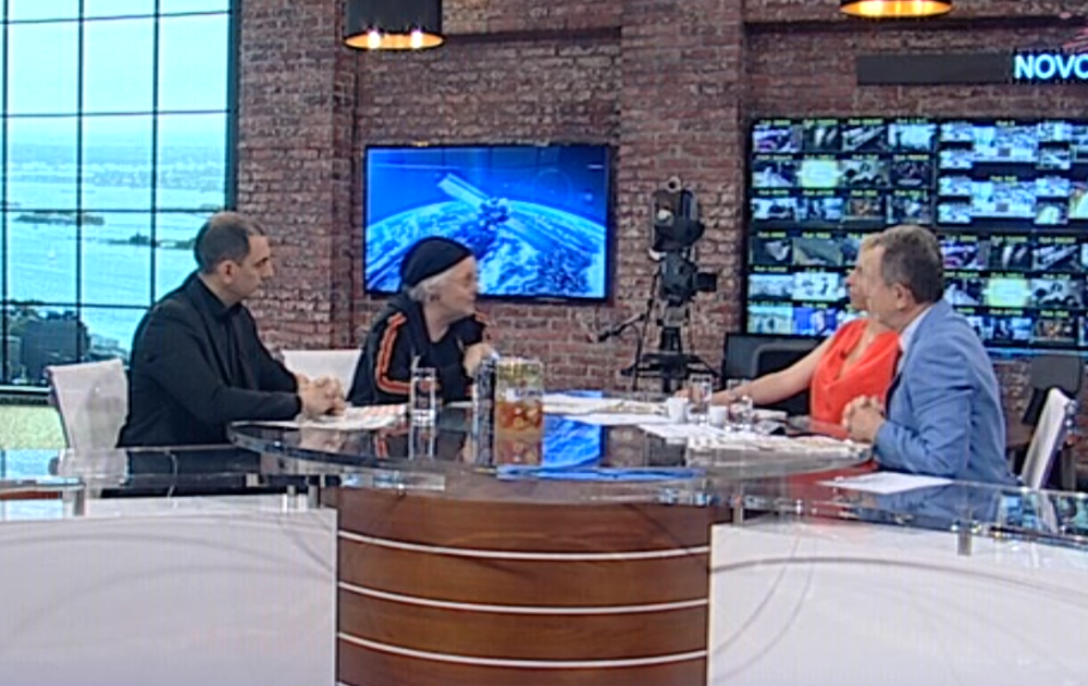 Bivši ministar se pojavio u jutarnjem kod Žike i Irine, a osim kape na glavi je imao još nešto... Totalno neprepoznatljiv, sve dok mu ne čujete glas!