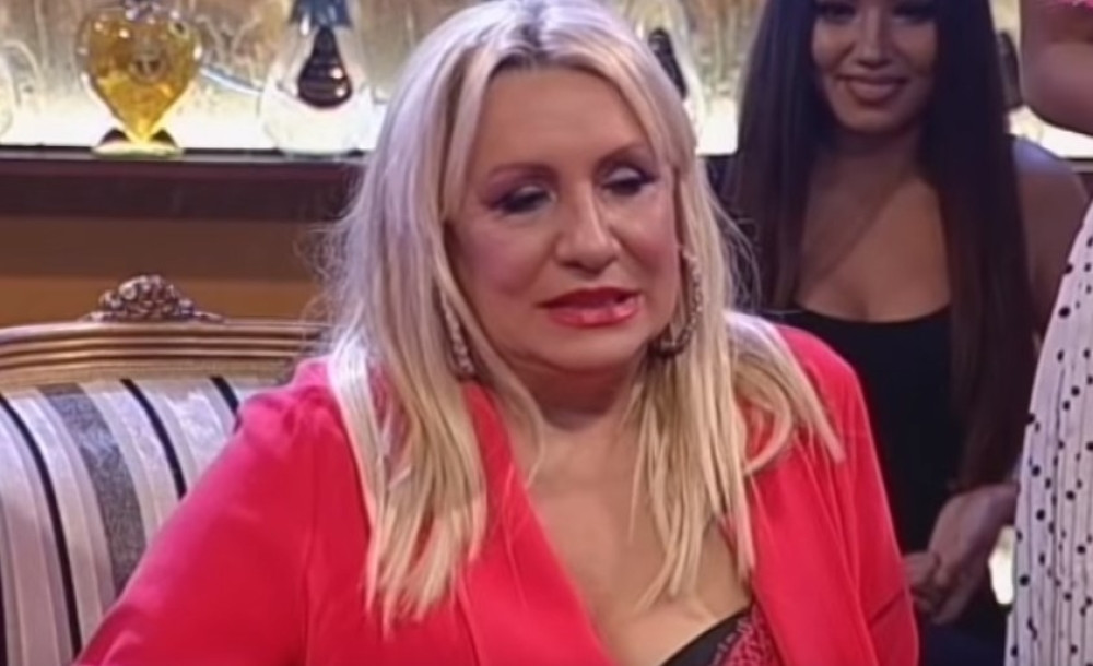 Vesna Zmijanac u novčaniku vezuje novac CRVENIM koncem: Pevačica u stanu SRUŠILA ZIDOVE: Evo i zbog čega...