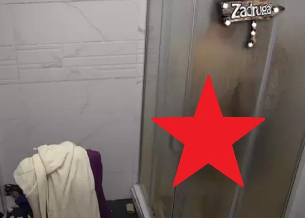 Marko i Luna imali SE*S u tuš kabini! Uhvatila ga za PENIS, Miljković brzo prekrio kameru, ali sve se videlo! (18+)