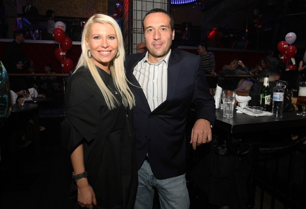 Udaje se Dea Đurđević! Mladen presrećan, otkrivamo sve DETALJE svadbe! Evo za kada je zakazana svadba i ko će pevati na njoj