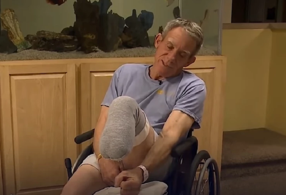 Noga mu je upala u mašinu, u džepu je imao nožić, izvadio ga je i počeo DA REŽE, jedan potez mu je SPASIO ŽIVOT (FOTO)