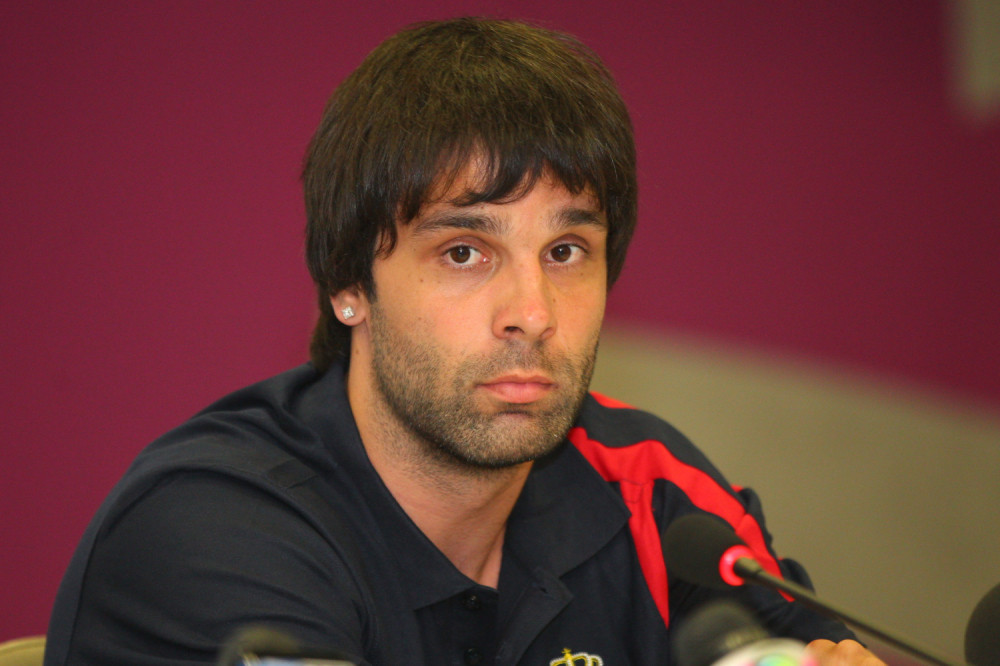 Teo ponovo u crveno-belom! Ponuda je na stolu, treba samo da kaže DA!