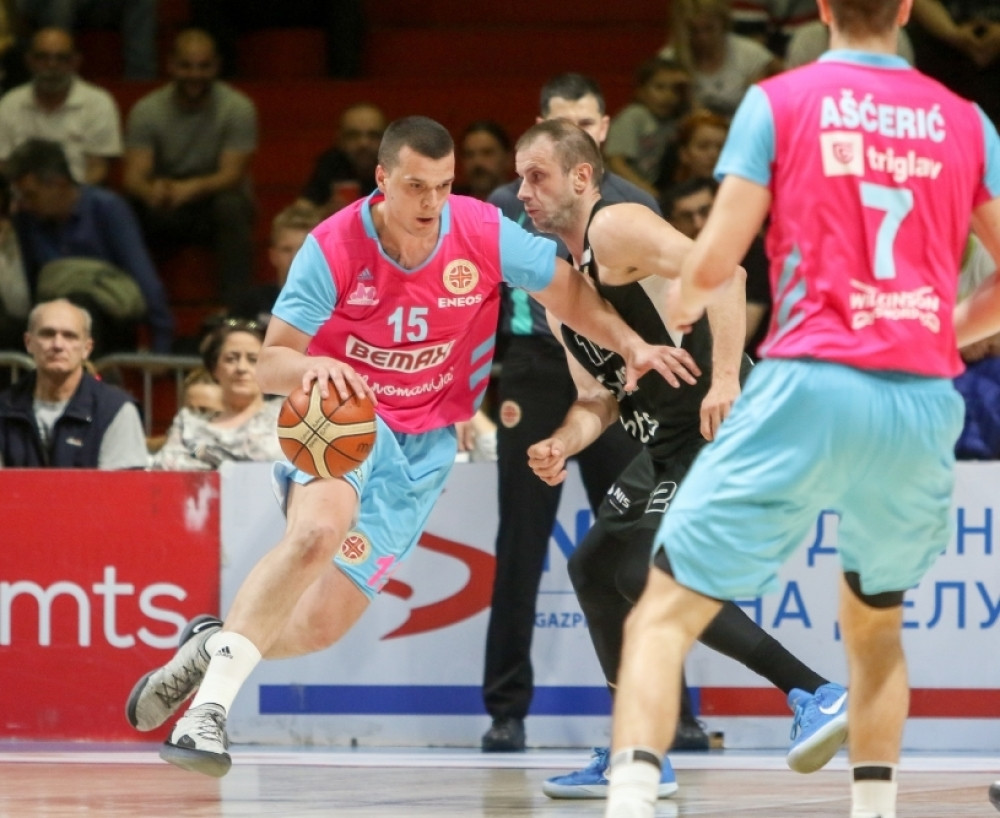 Mega se posle pet godina vraća u Beograd!