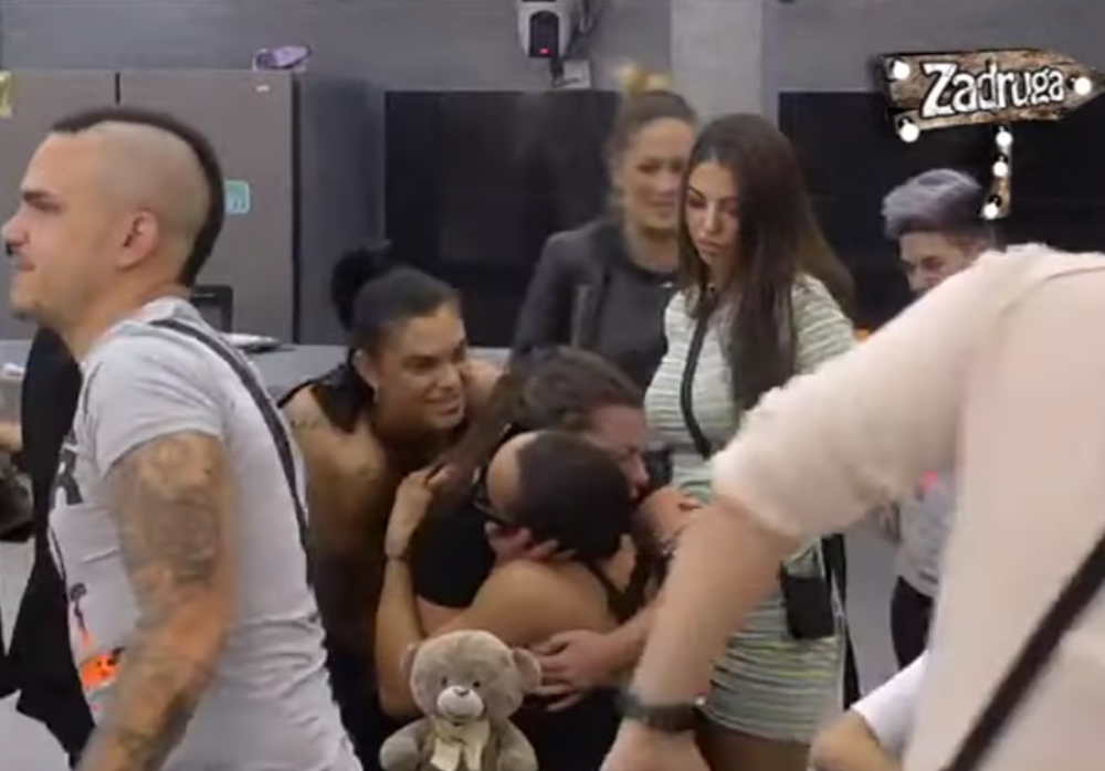 Izabran NOVI VOĐA! Dragana Mitar napravila VELIKU GREŠKU, sa pola kuće je u svađi!