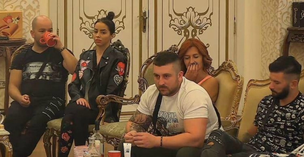 Mladen i Ilijana imali vrelu akciju u tuš kabini, a sada je javno rekla šta planira sa njim!