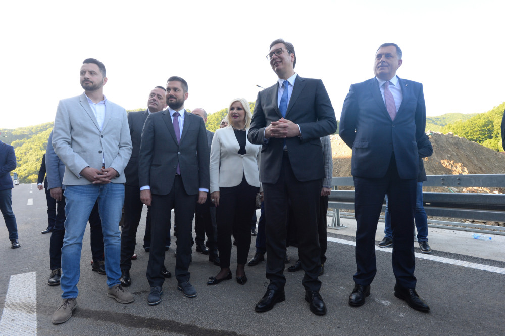 Poruka predsednika Vučića uoči otvaranja južnog kraka Koridora 10 kroz Grdeličku klisuru