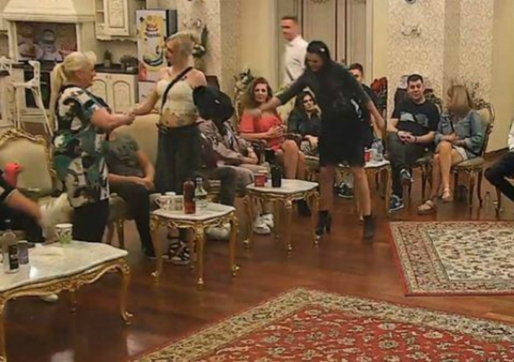 Parovi se džaba muče mesecima: Najavljena nagrada od 100.000 EVRA, sad je SKRESALI na jadnu cifru!