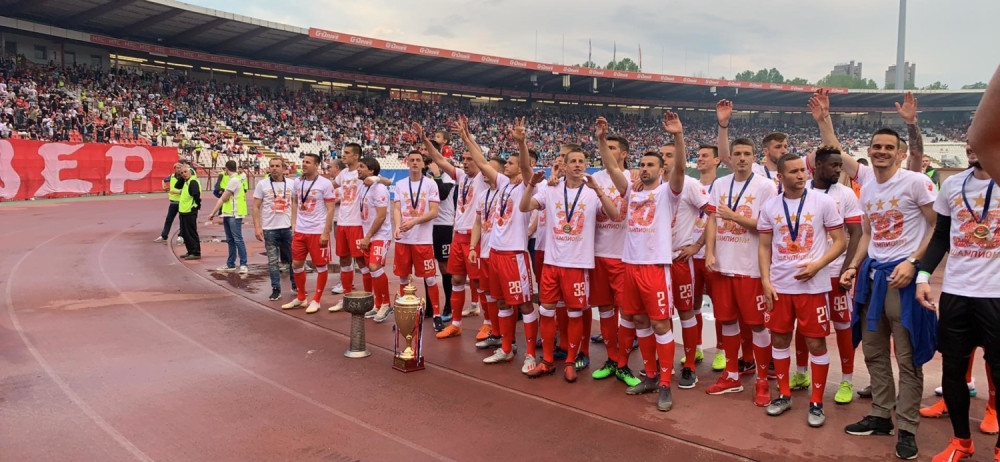 Dok je Crvena zvezda slavila titulu, stigle su odlične informacije! (FOTO)