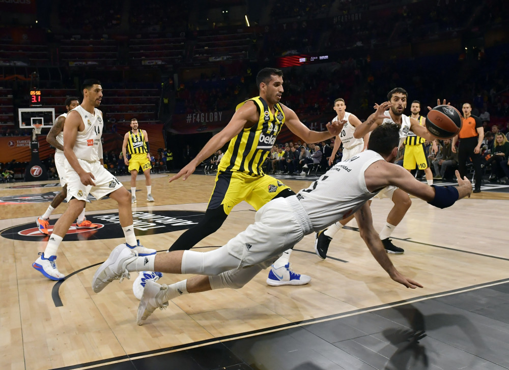 Real Madrid treći u Evroligi! (FOTO + VIDEO)