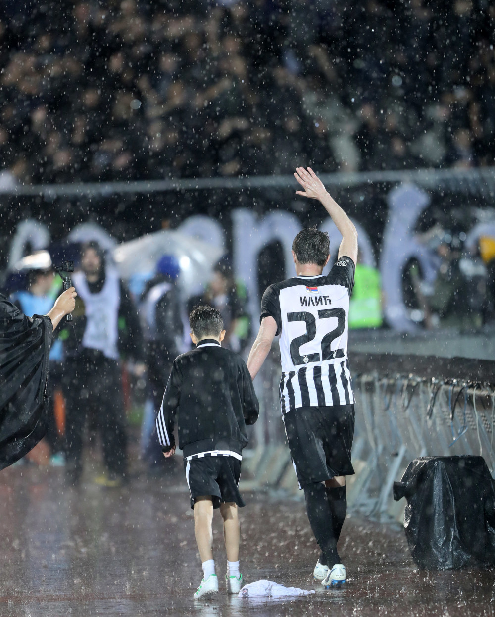 Saša Ilić će zauvek ostati "zabetoniran" u Partizanu! (FOTO)