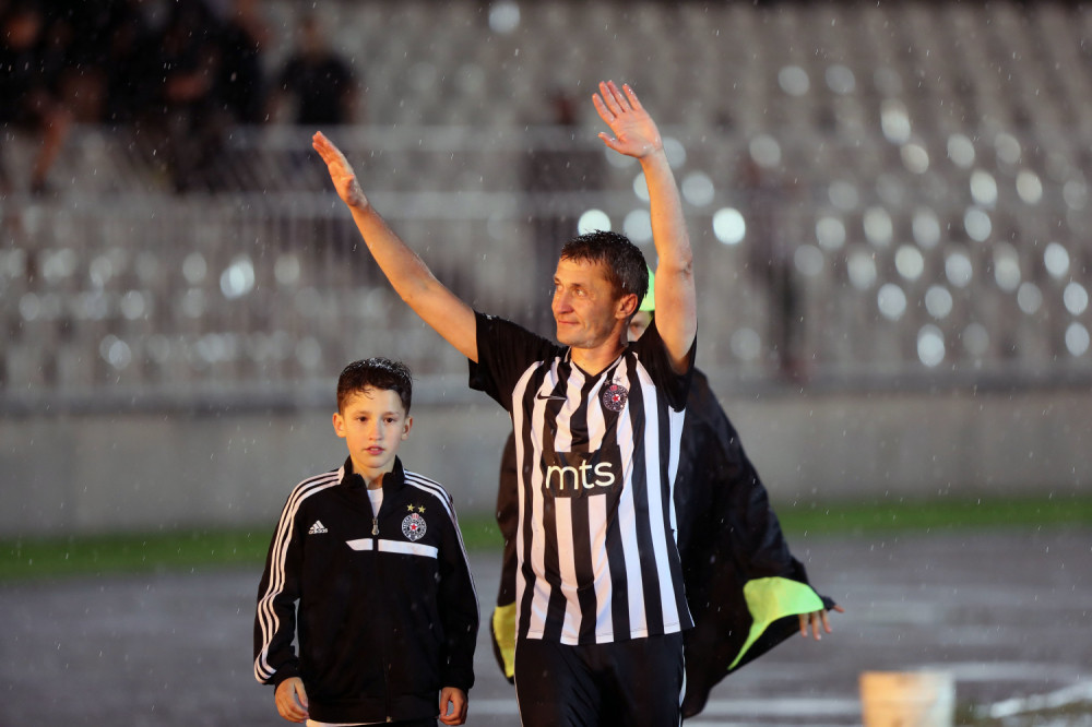 Saša Ilić obelodanio zašto ga nema Humskoj