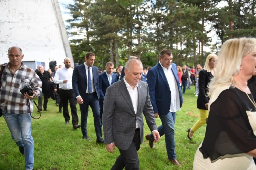 Kamen temeljac za izgradnju novog bloka škole u Zvečkoj!