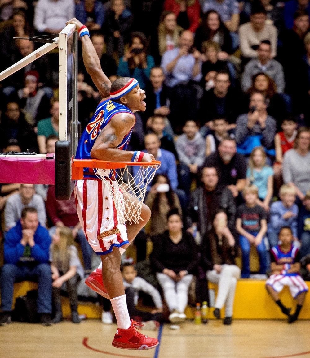 Njihov šou se ne zaboravlja! To je basket s druge planete!