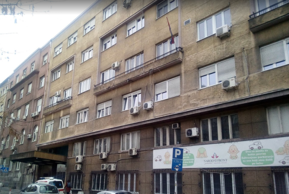 Sekund iza ponoći Tijana je rodila dečaka, u isto vreme, na drugom kraju grada, Ivana je postala mama jedne devojčice