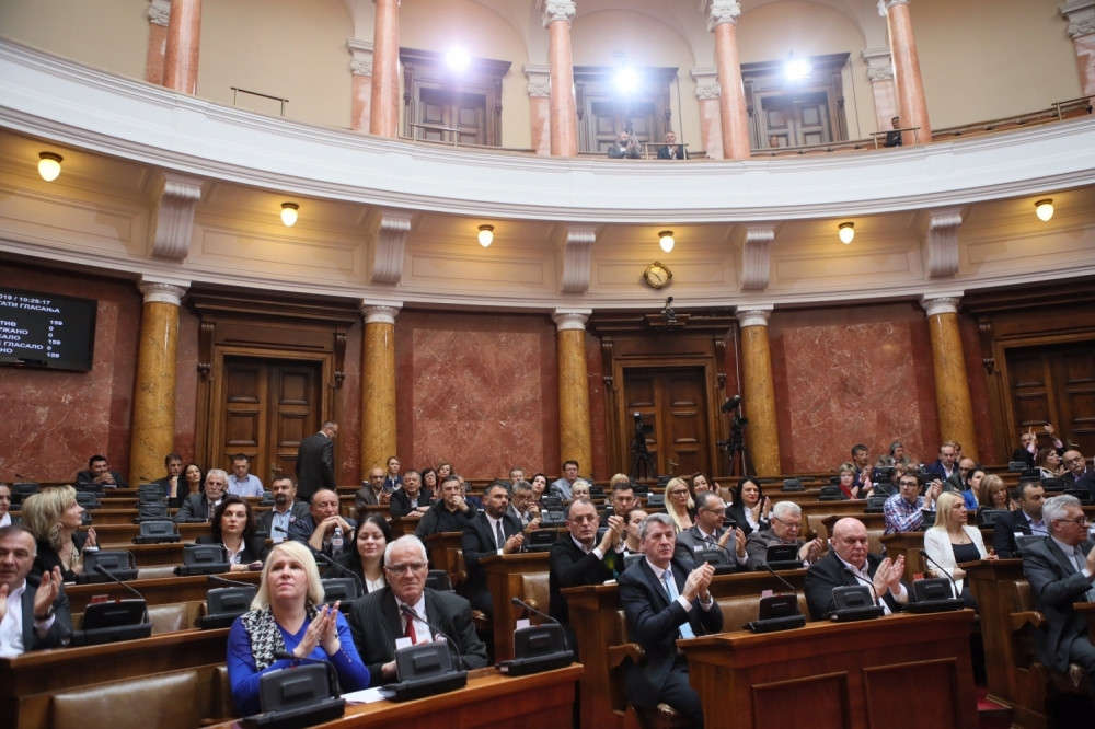 Uhvaćeno PET STRANIH ŠPIJUNA među poslanicima, informacije koje su isplivale kasnije predstavljaju OPASNOST NAJVIŠEG NIVOA!