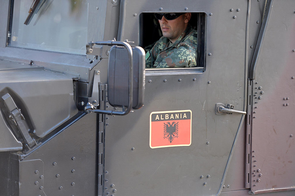 Dva minopolagača ratne mornarice ušla u ZADARSKU LUKU! Opsadno stanje na hrvatskoj obali!