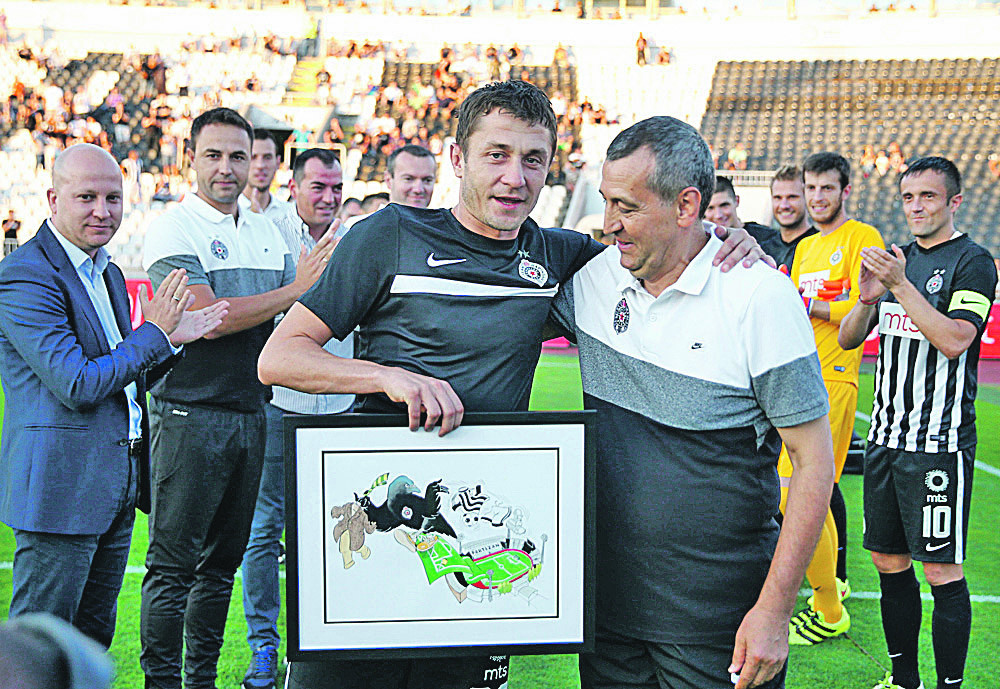 „Mali, uzmi broj 22 i ćuti!"