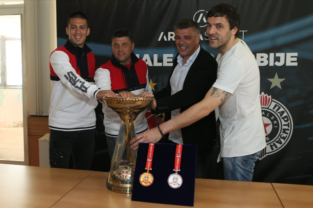 Zvezda za duplu krunu, Partizan spasava sezonu!