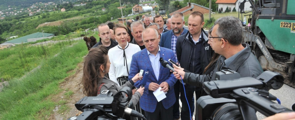 Vesić naložio hitno rešavanje problema bahatog parkiranja