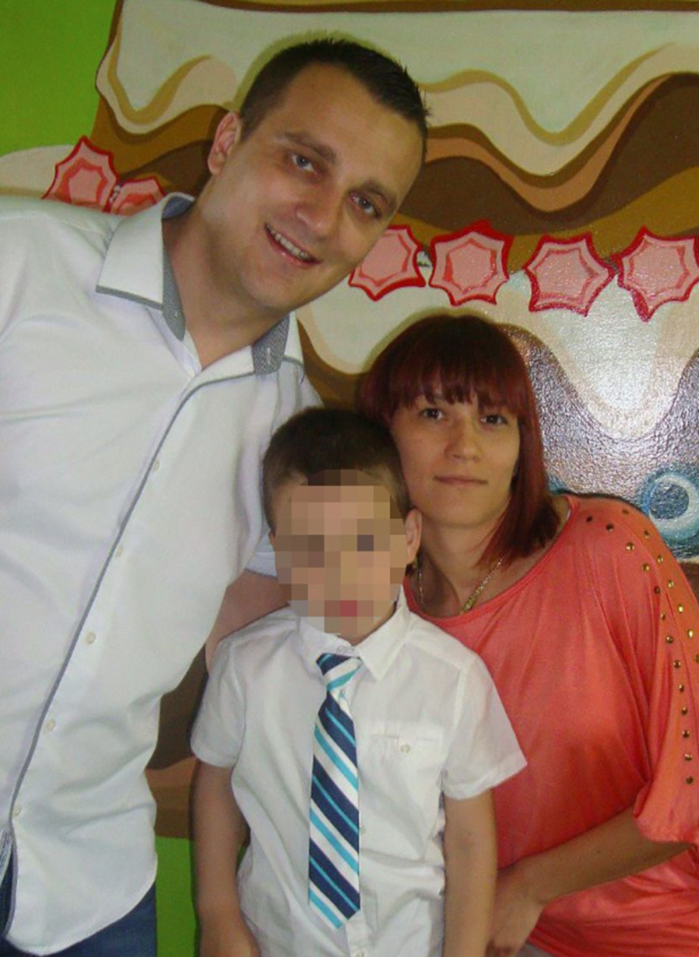 Komšije otkrile u kakvom su stanju deca trostrukog ubice! Evo šta će biti sa dečacima