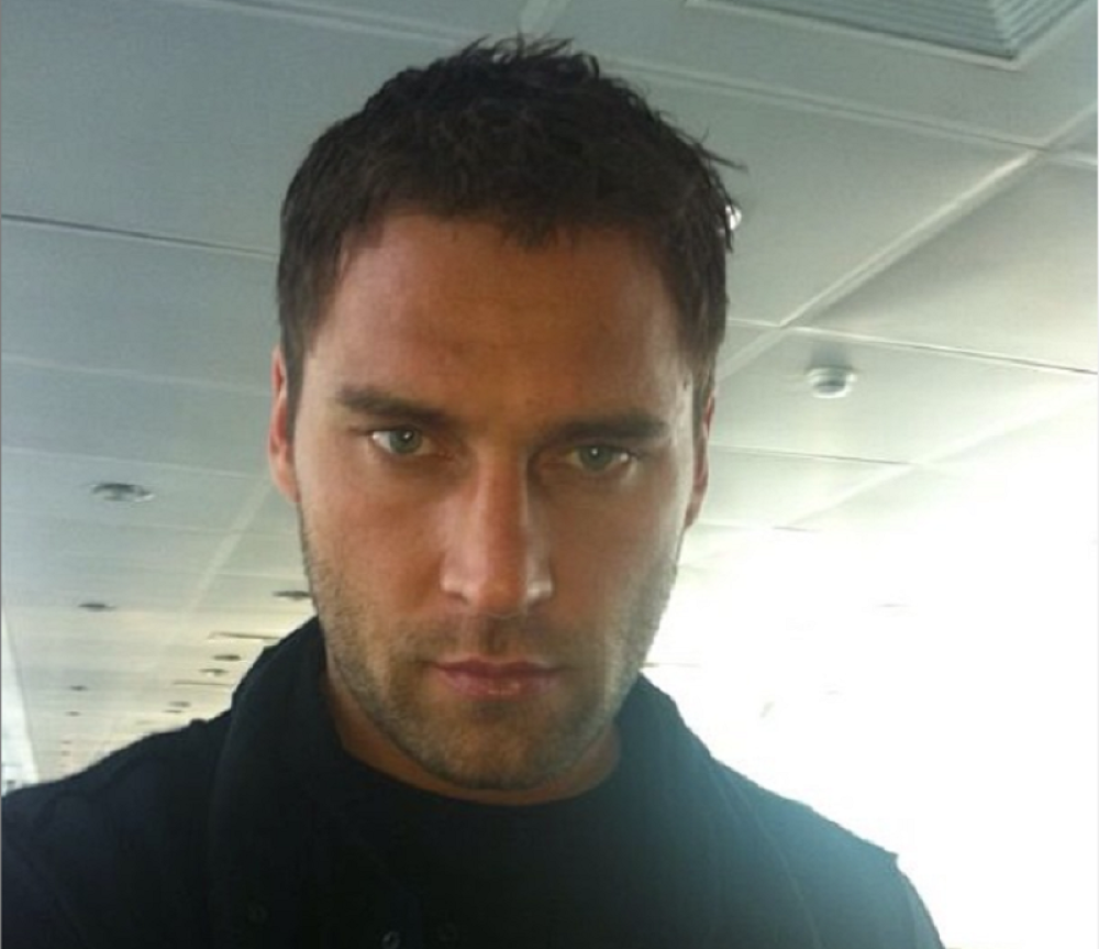 Duško Tošić POTPUNO GO U AKCIJI sa SE*SI CICOM! Uhvatio je rukama za SI*E, ona leži raširenih nogu, a evo ŠTA JOŠ SVE RADE! (FOTO 18+)