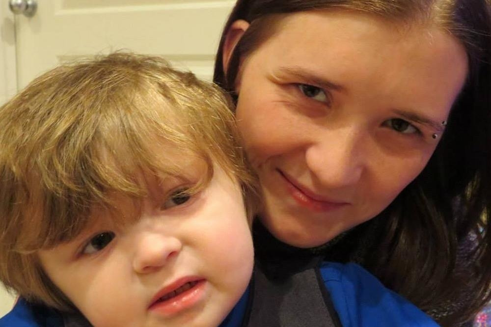 Majka kroz suze upozorava roditelje: Moj sin (4) je umro zbog ovog začina, a svi ga imate u kući!