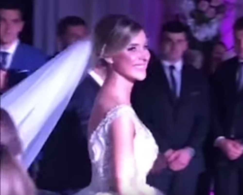 Džajina ćerka pred svadbu uradila NEOBIČNU OPERACIJU! Blistala je u venčanici, a ovu PROMENU niko nije primetio! (FOTO)