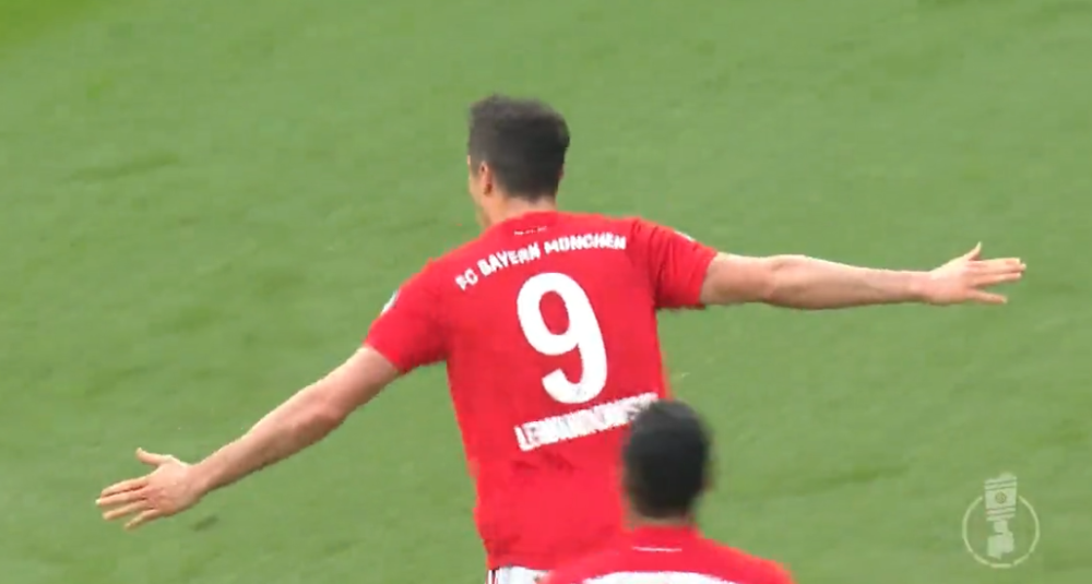 Levandovski spasao Kovača i doneo duplu krunu Bavarcima! (VIDEO)