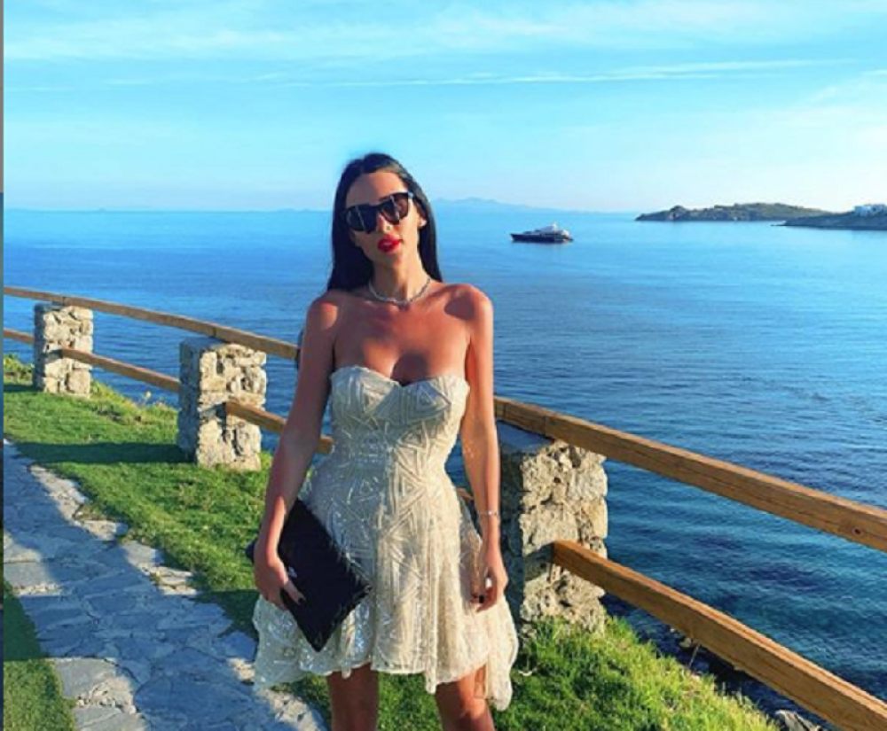 Anastasija proslavila rođendan na Mikonosu SA DEČKOM, a onda je došao ON i doveo situaciju do USIJANJA!