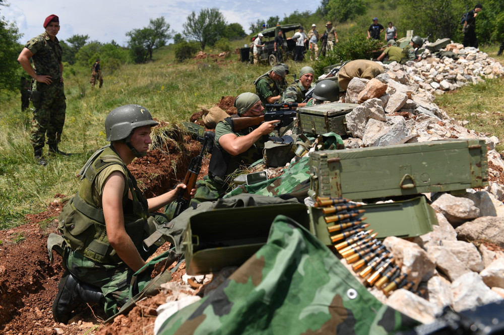 Operacija "Strela" počela je u rano jutro 26. maja, srpsku vojsku su napali iz Albanije pod vođstvom Veslija Klarka! Na Paštriku su tada SEJALI SMRT!