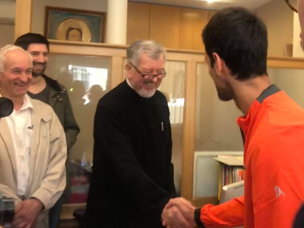 Novak Đoković pored svih obaveza posetio crkvu Svetog Save u Parizu! (FOTO)