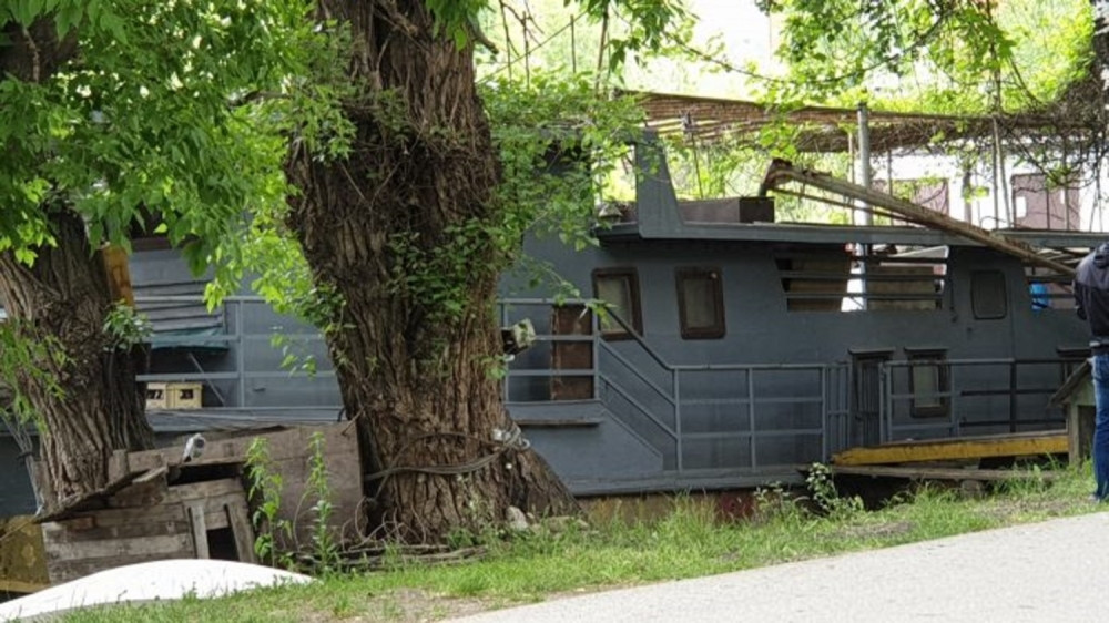 Ovo je brod u kojem se KRVOLOK iz Novog Sada krio! Vlasnici plovila otkrili jednu JEZIVU stvar o ubici! (FOTO)